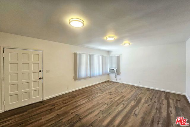 1341 N Keystone Street, Burbank, CA 91506