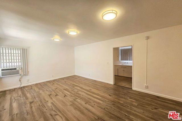 1341 N Keystone Street, Burbank, CA 91506