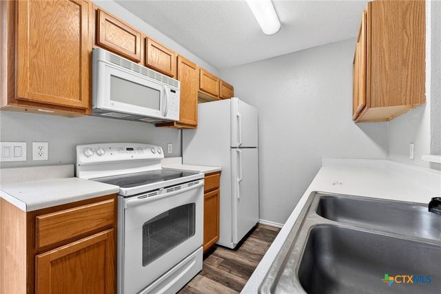 5701 Redstone Drive, Killeen, TX 76543