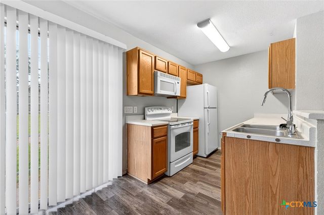 5701 Redstone Drive, Killeen, TX 76543