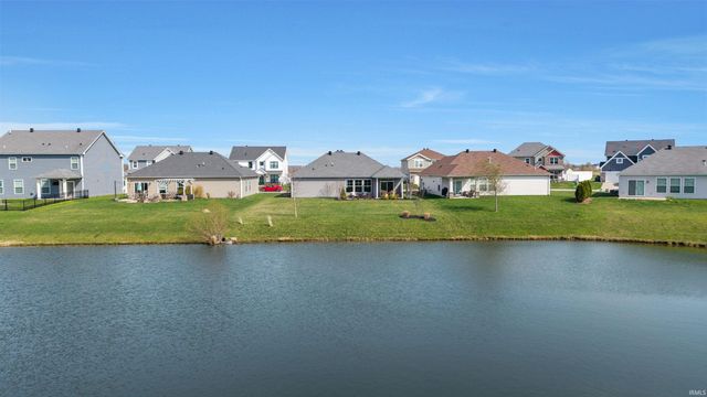 4853 White Chapel Drive, Newburgh, IN 47630