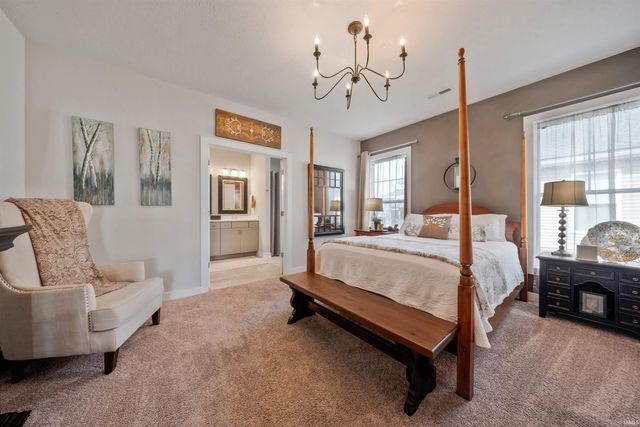 4853 White Chapel Drive, Newburgh, IN 47630