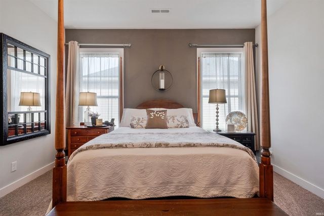 4853 White Chapel Drive, Newburgh, IN 47630