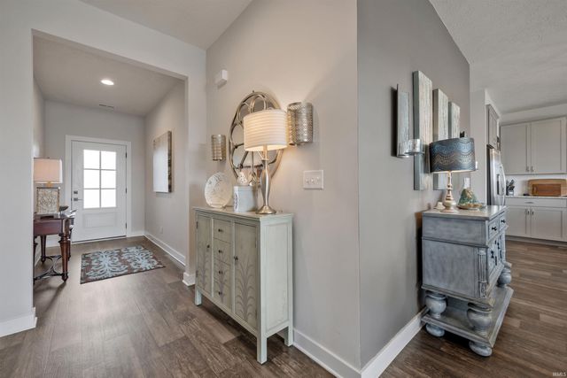 4853 White Chapel Drive, Newburgh, IN 47630