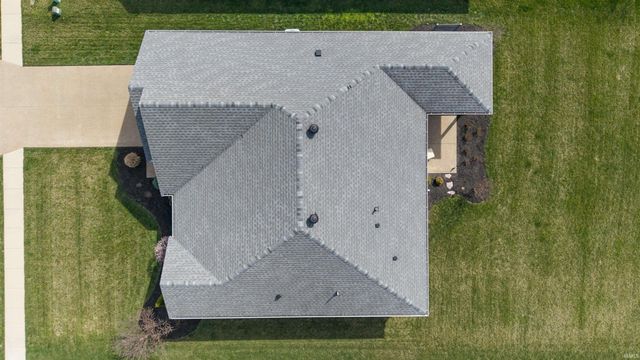 4853 White Chapel Drive, Newburgh, IN 47630