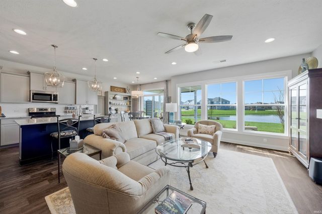 4853 White Chapel Drive, Newburgh, IN 47630