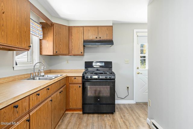 33 South Union Street, White Creek, NY 12816