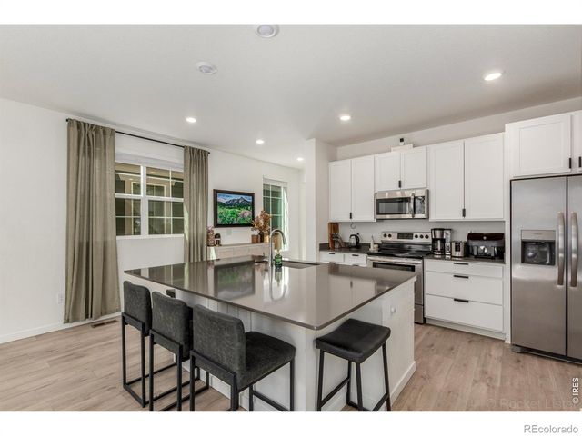 636 Acorn Place, Lafayette, CO 80026