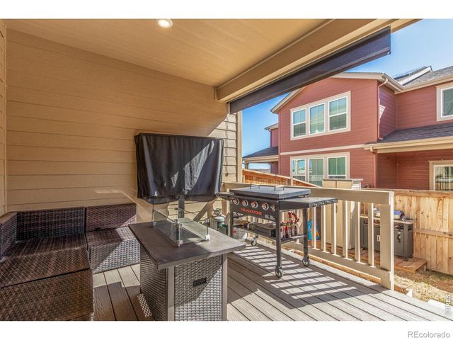 636 Acorn Place, Lafayette, CO 80026