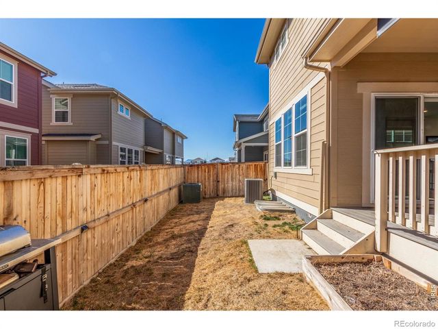 636 Acorn Place, Lafayette, CO 80026