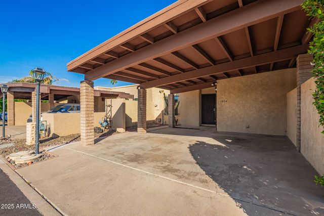 1274 E AVENIDA HERMOSA --, Phoenix, AZ 85014
