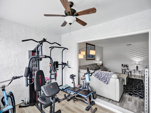 138 Lake Barbara Drive, West Palm Beach, FL 33411