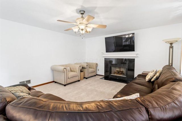 9472 Haaf Farm Drive, Pickerington, OH 43147