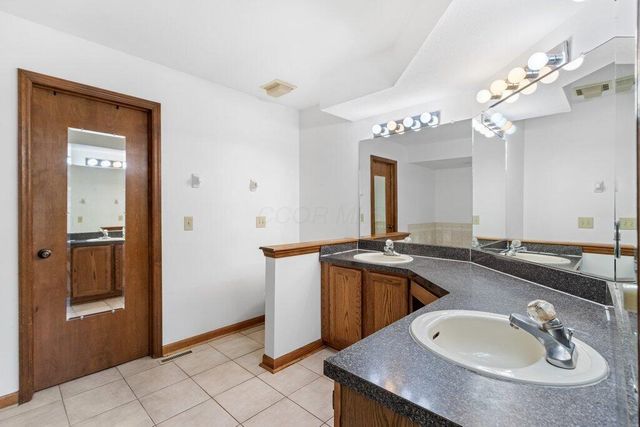 9472 Haaf Farm Drive, Pickerington, OH 43147
