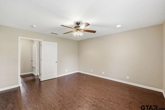 598 N Hidden Forest, Longview, TX 75605