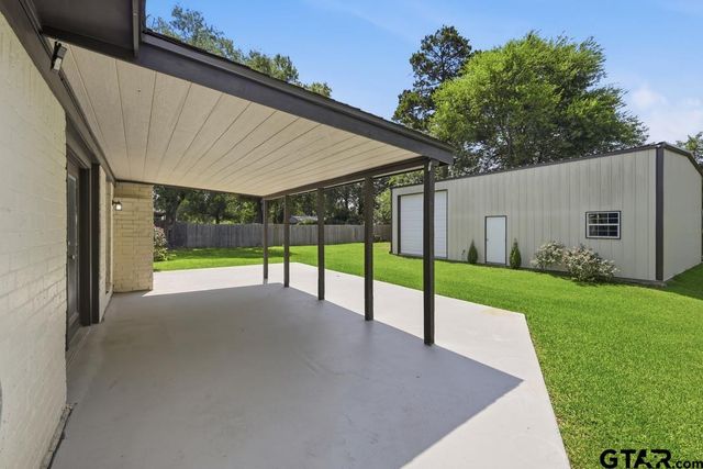 598 N Hidden Forest, Longview, TX 75605