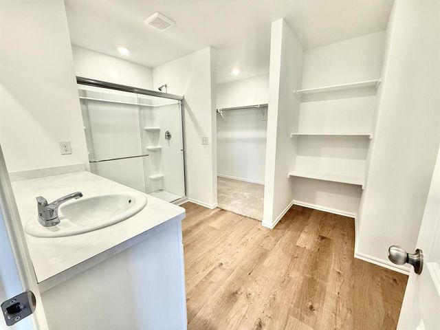 513 Hillsboro Drive, Noble, OK 73068