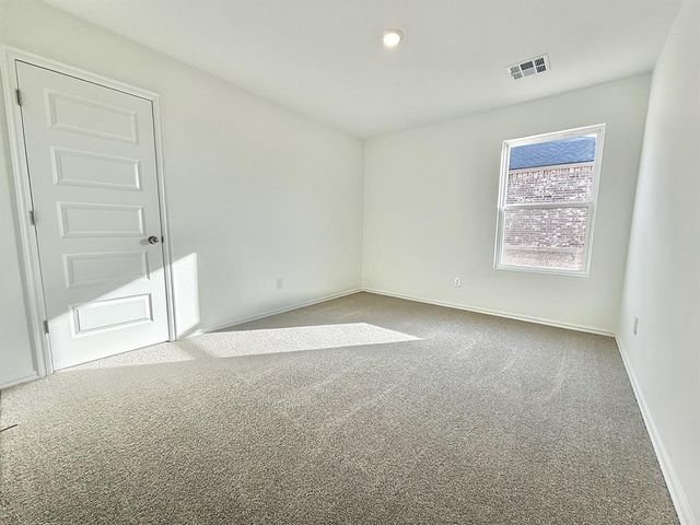 513 Hillsboro Drive, Noble, OK 73068