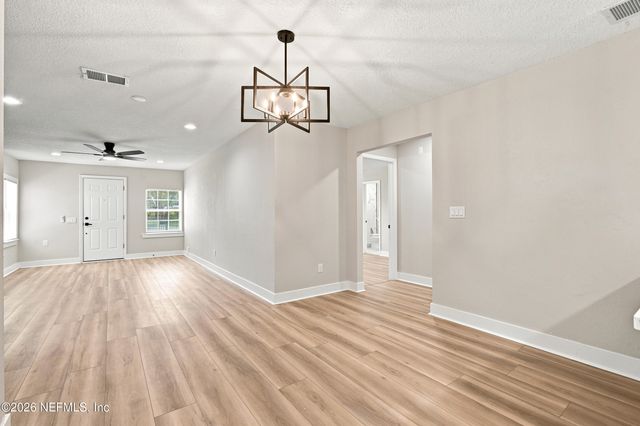5331 N NORTH RIVER Road, Jacksonville, FL 32211