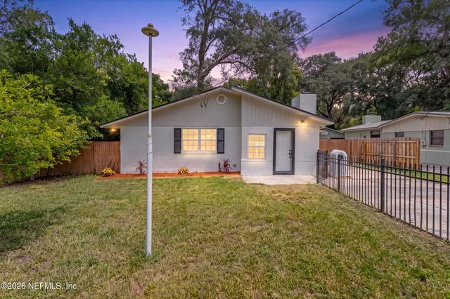 5331 N NORTH RIVER Road, Jacksonville, FL 32211