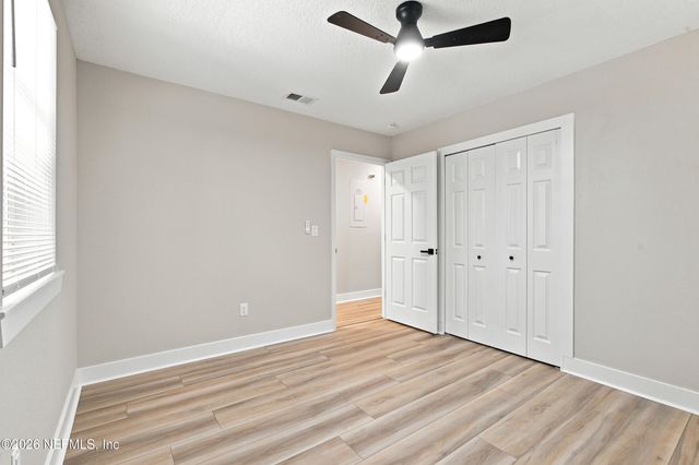 5331 N NORTH RIVER Road, Jacksonville, FL 32211