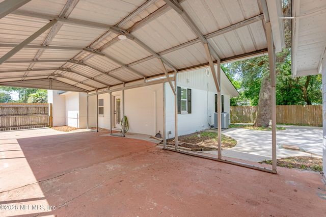 5331 N NORTH RIVER Road, Jacksonville, FL 32211