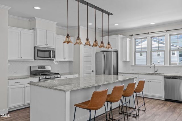 1073 Lathrop Lane, Apex, NC 27523