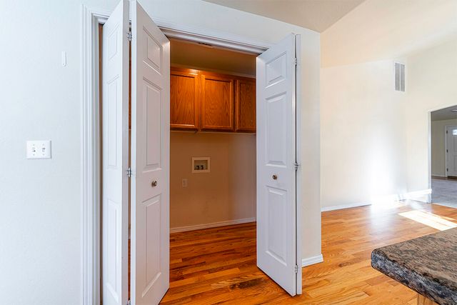 3350 Edgewater Drive, Medford, OR 97504