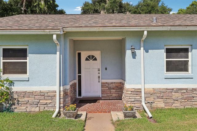 31929 ELIZABETH LANE, Tavares, FL 32778