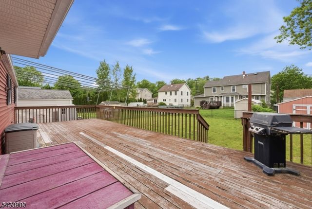 9 Winding Way, Pequannock Twp., NJ 07444
