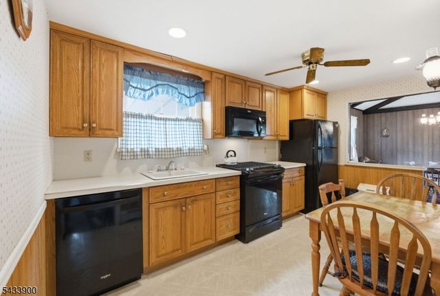 9 Winding Way, Pequannock Twp., NJ 07444