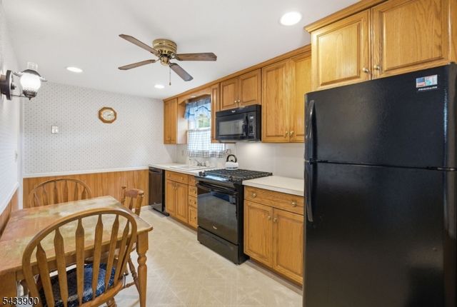 9 Winding Way, Pequannock Twp., NJ 07444