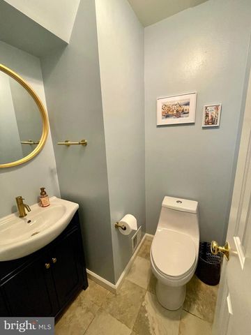 2785 24TH RD S, Arlington, VA 22206