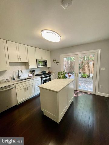 2785 24TH RD S, Arlington, VA 22206