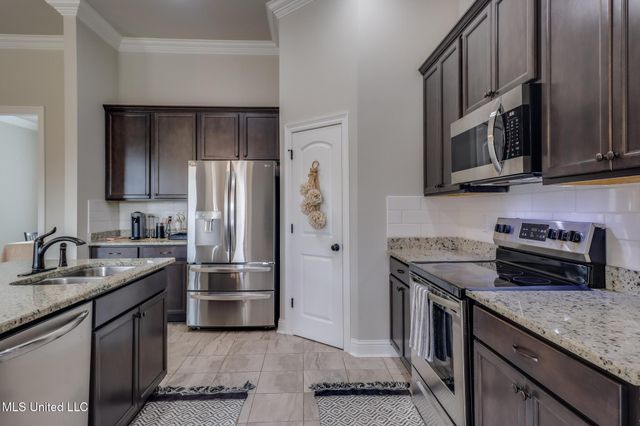 3725 Victor Lane, D'iberville, MS 39540