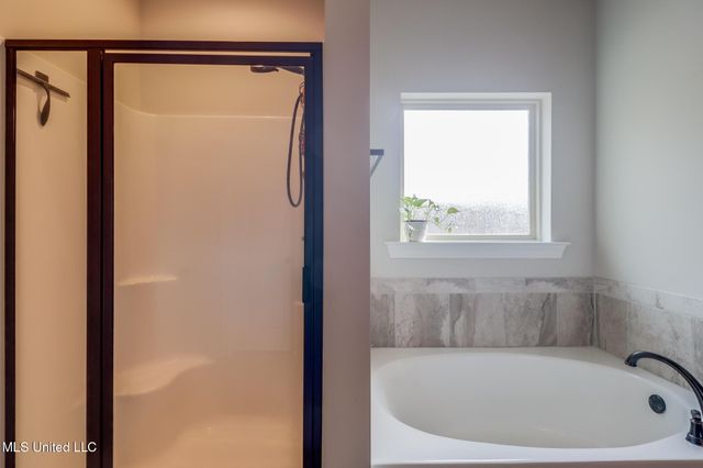 3725 Victor Lane, D'iberville, MS 39540