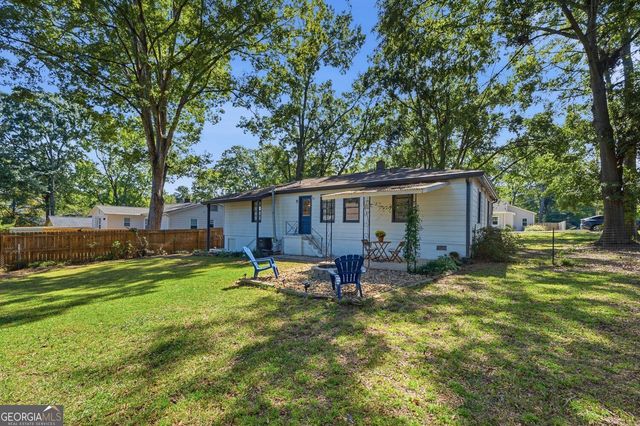 1035 Dell Avenue SE, Smyrna, GA 30080