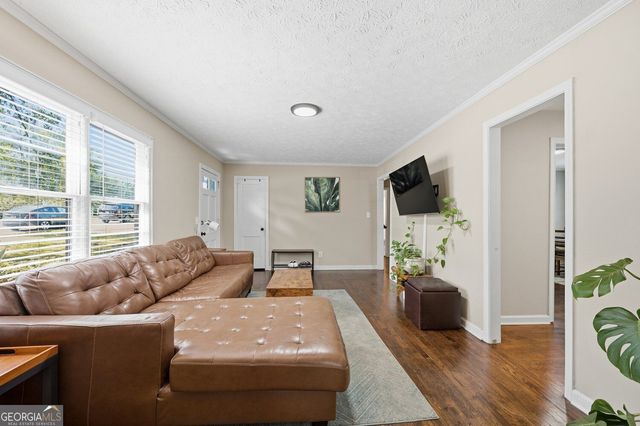 1035 Dell Avenue SE, Smyrna, GA 30080