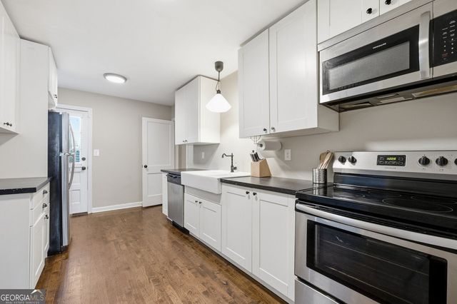 1035 Dell Avenue SE, Smyrna, GA 30080