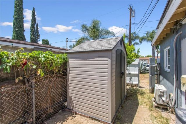 6763 Lynwood Way, Highland, CA 92346