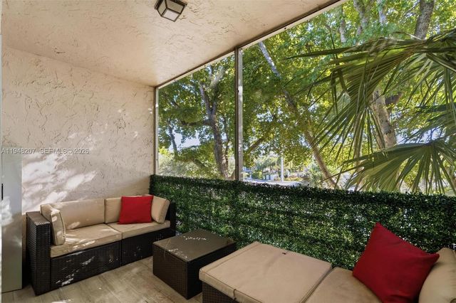 469 N Pine Island Road B302, Plantation, FL 33324