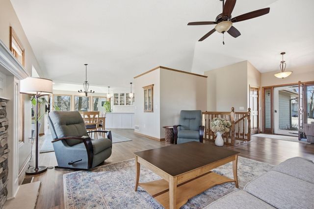 19331 Baldwin Street NW, Elk River, MN 55330