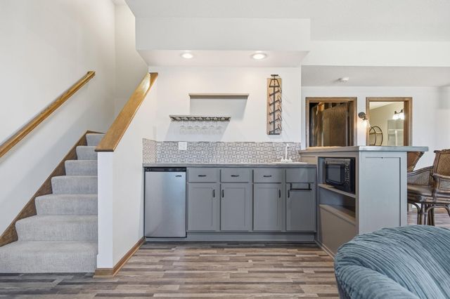 19331 Baldwin Street NW, Elk River, MN 55330