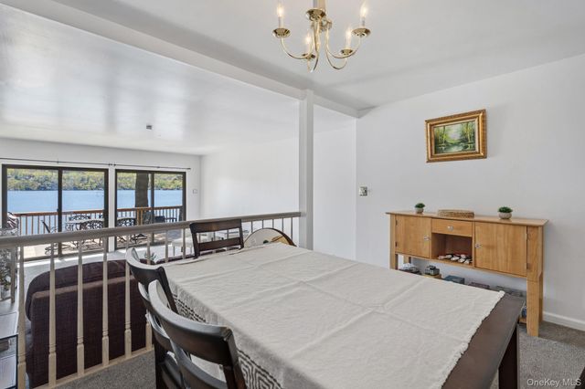 194 Jersey Avenue E, Greenwood Lake, NY 10925