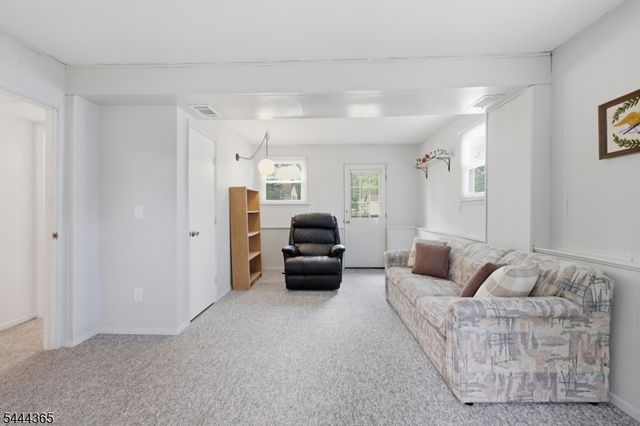9 Brearly Cres, Mount Olive Twp., NJ 07836