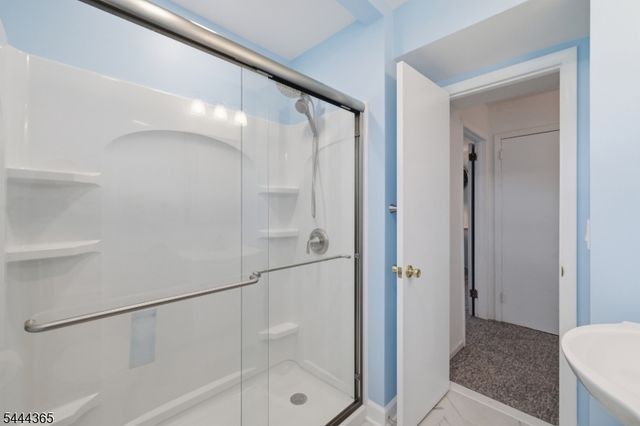 9 Brearly Cres, Mount Olive Twp., NJ 07836
