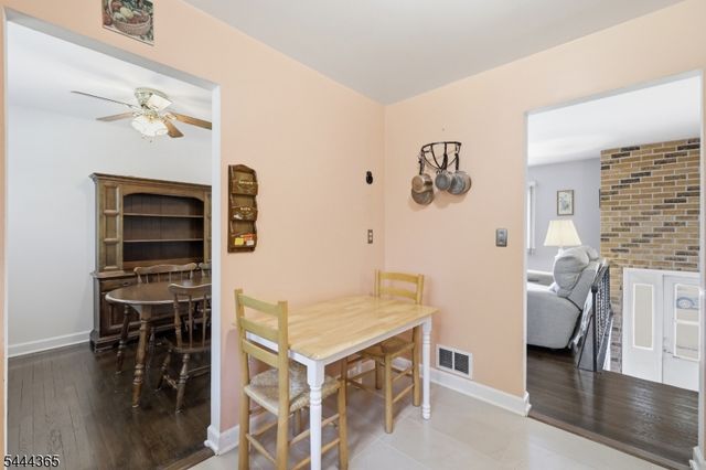 9 Brearly Cres, Mount Olive Twp., NJ 07836