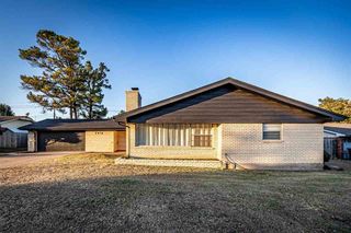 2916 NW Tomlin Cir, Lawton, OK 73505