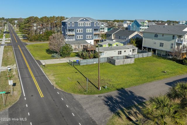 300 Ocean Boulevard, Carolina Beach, NC 28428