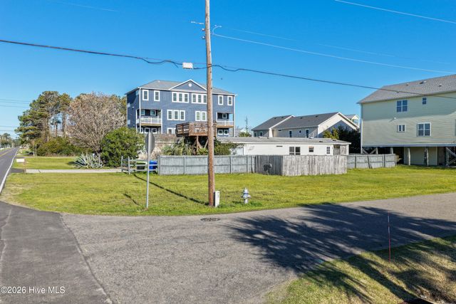 300 Ocean Boulevard, Carolina Beach, NC 28428